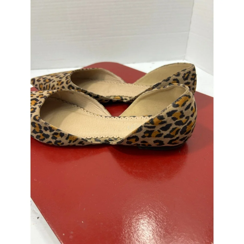 Refresh Leopard Print Flats 10 Tan Pointed Toe d'Orsay Chic Animal Print Office